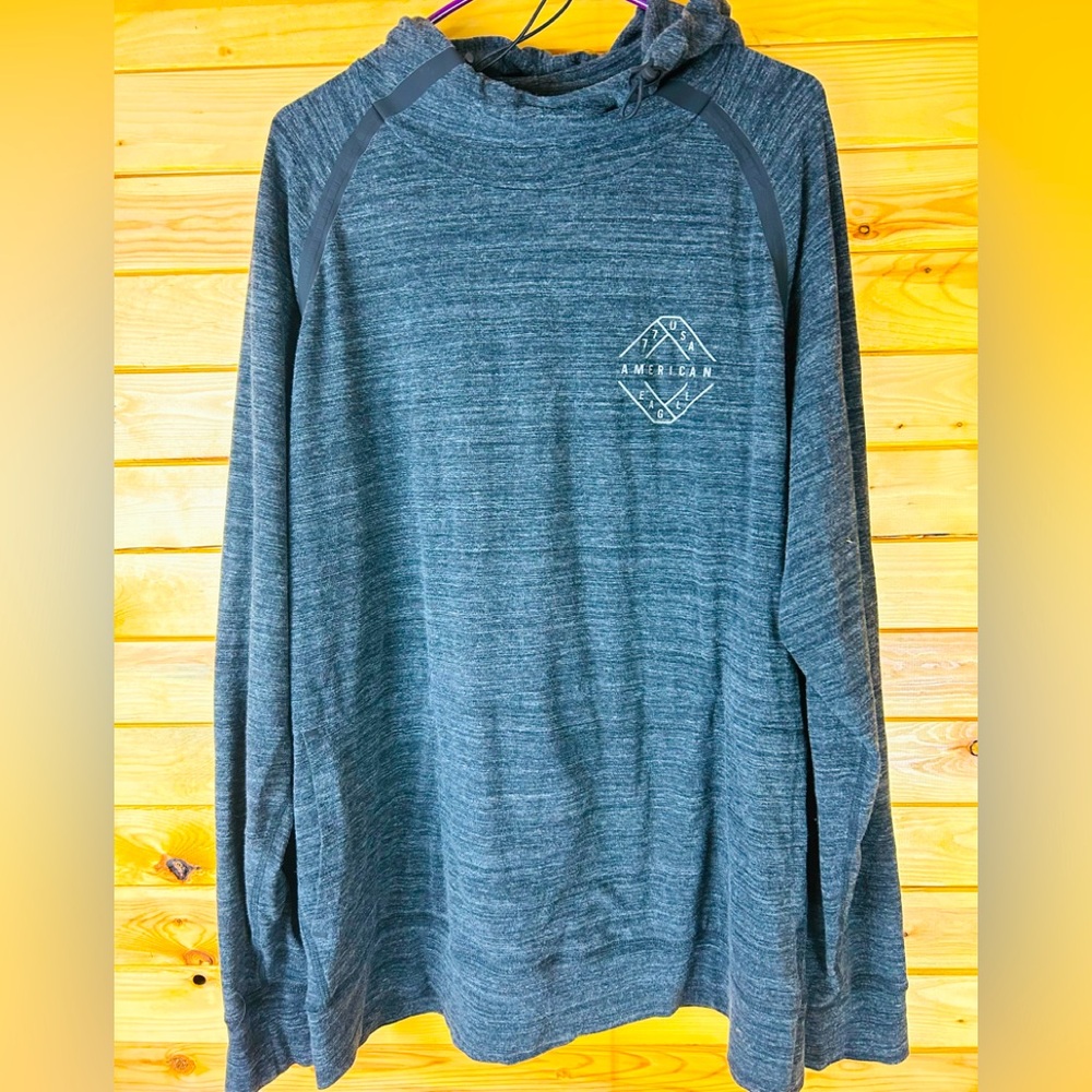 American Eagle long sleeve navy bluee and black pullover shirt